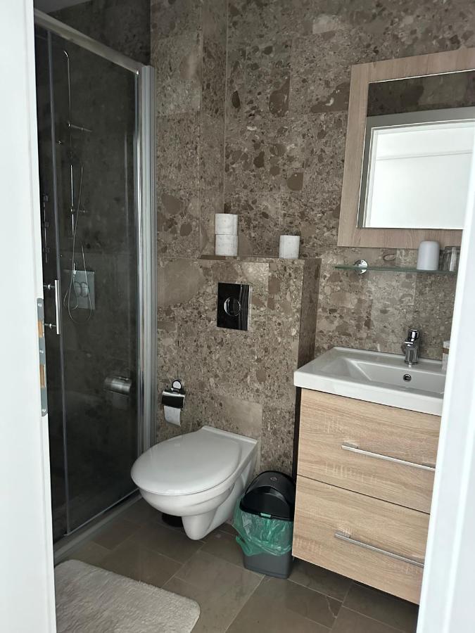 Royal City Apartments يايتشه المظهر الخارجي الصورة