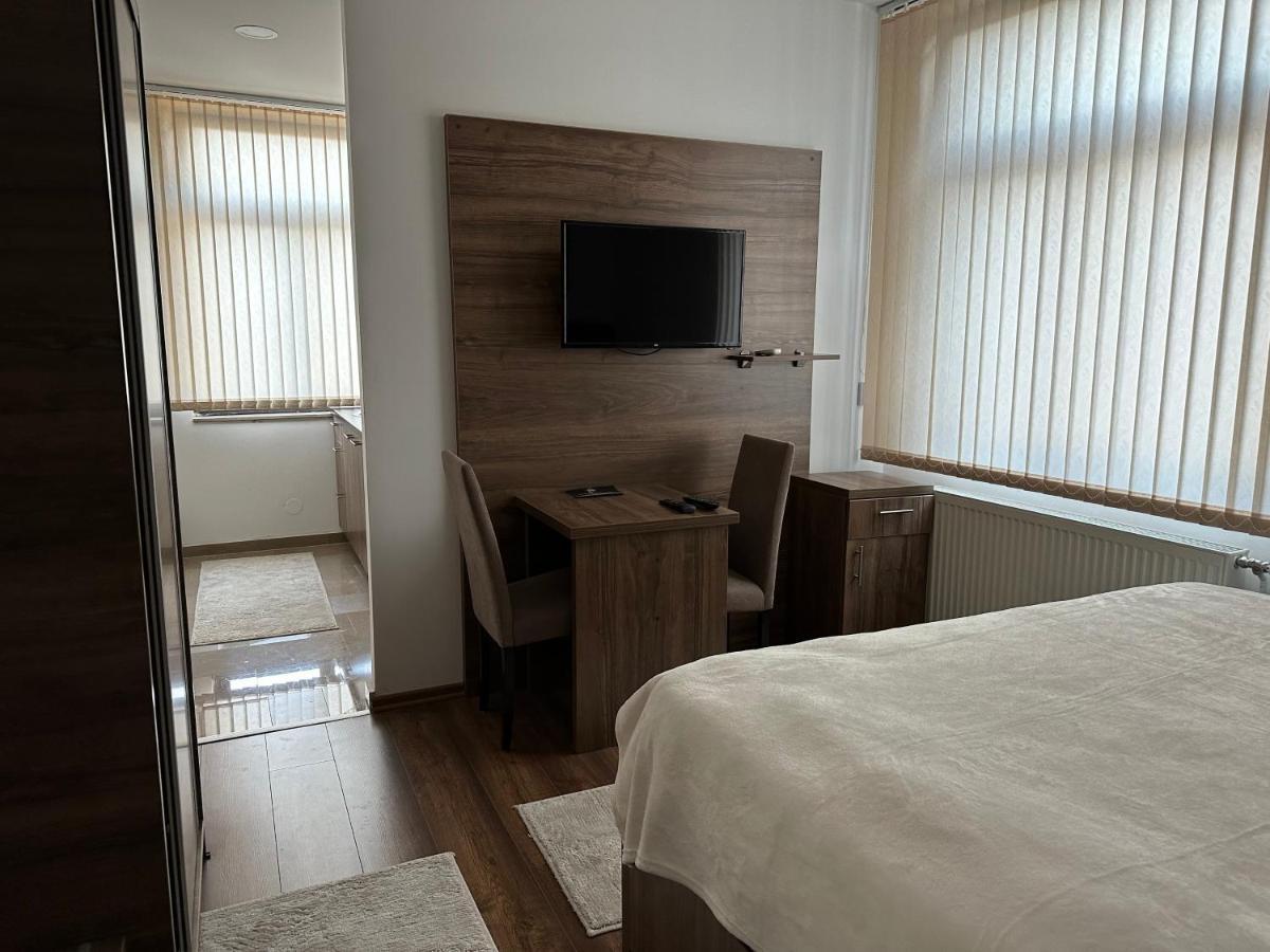 Royal City Apartments يايتشه المظهر الخارجي الصورة